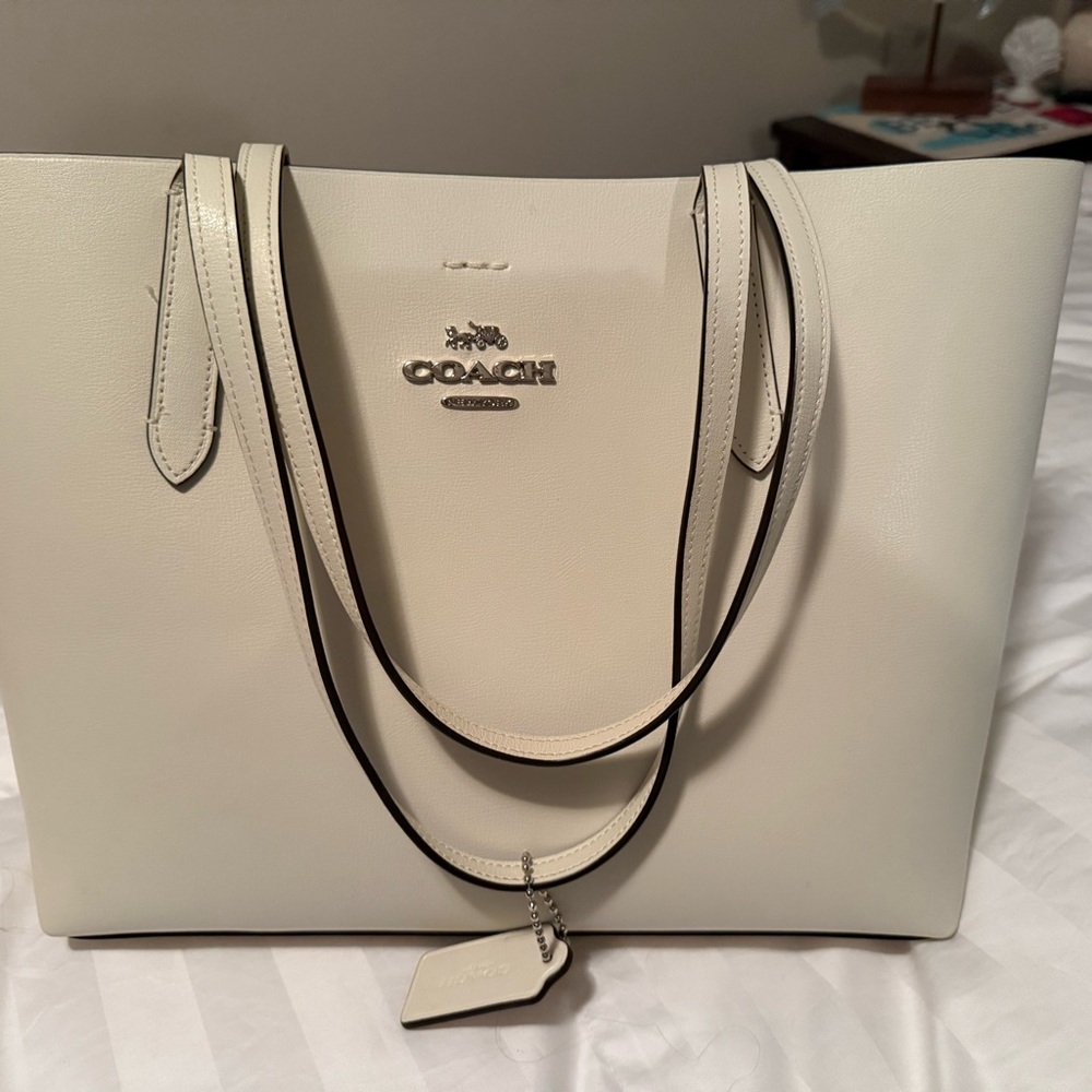 Coach Cream Large Tote Shoulder Bag Purse